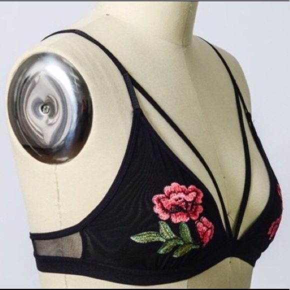 •Rose Embroided Bralette• - Picture 5 of 6